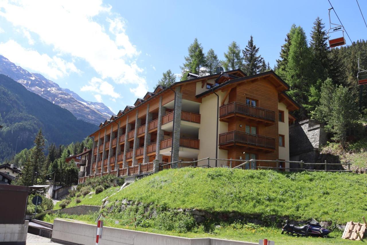 Residence Regina Delle Alpi Santa Caterina Valfurva Exterior foto